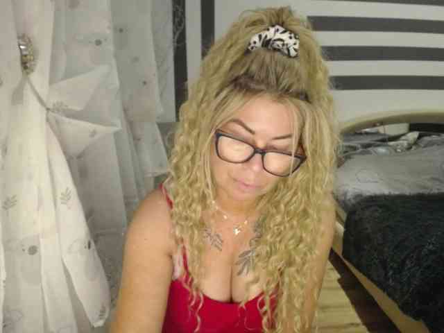 Model: ArianeSexy
