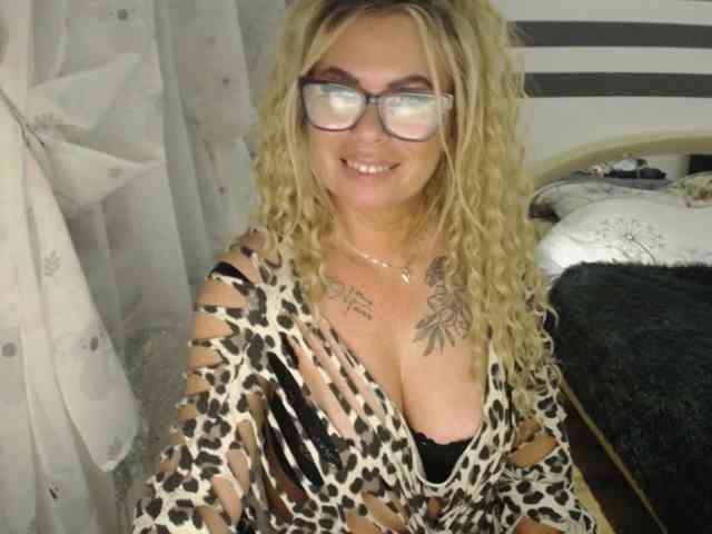 Model: ArianeSexy