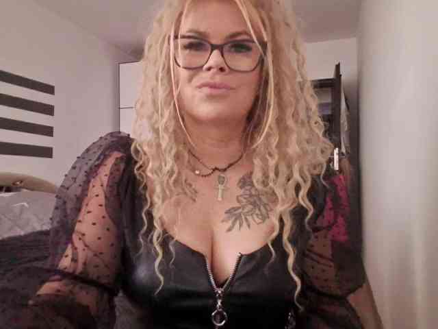 Model: ArianeSexy