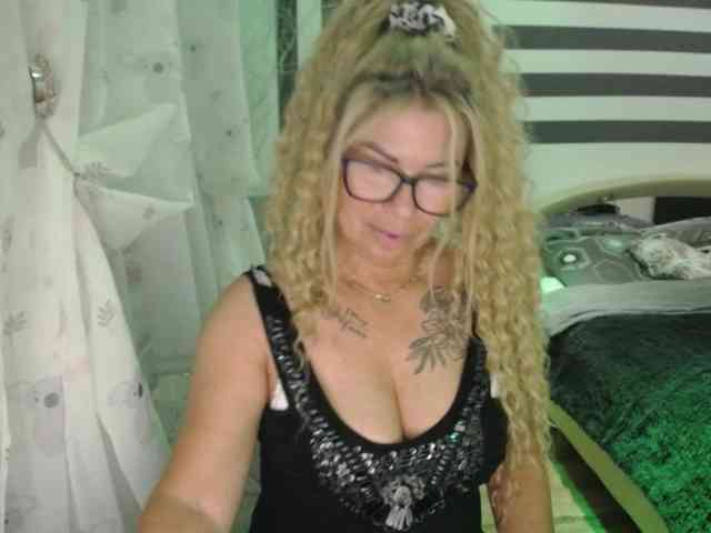 ArianeSexy webcam