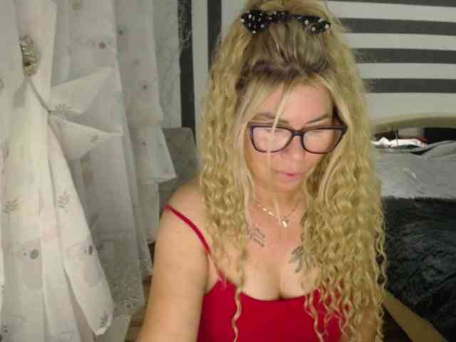Model: ArianeSexy