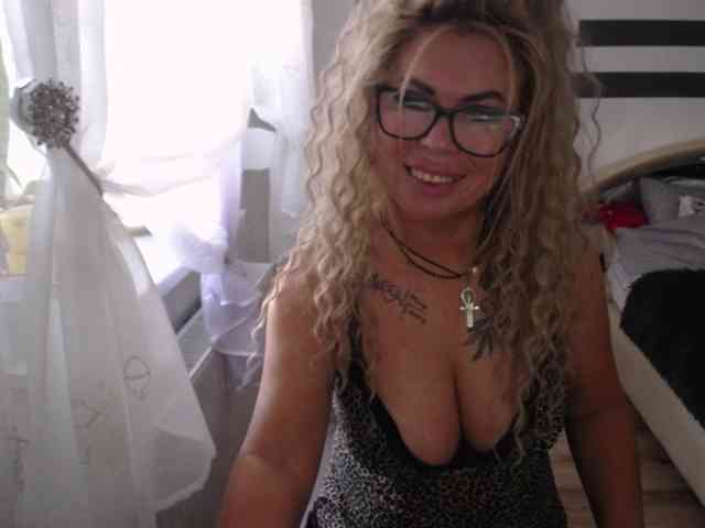Model: ArianeSexy