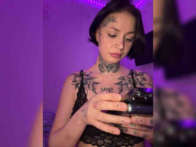 Lil_Lu webcam