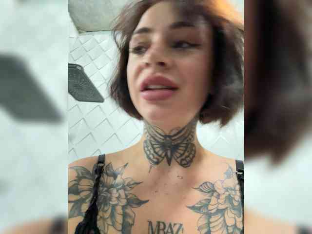 Lil_Lu webcam