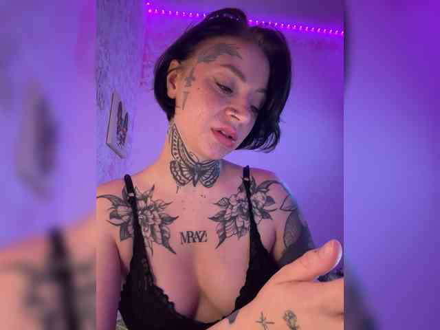 Lil_Lu webcam