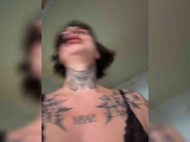 Lil_Lu webcam