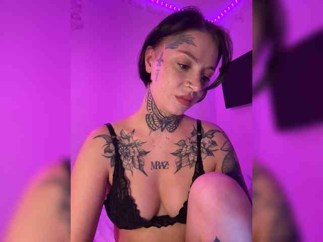 Lil_Lu webcam