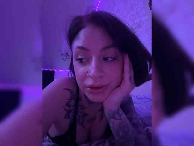 Lil_Lu webcam