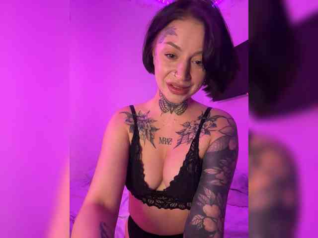 Lil_Lu webcam