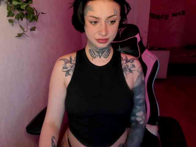 Lil_Lu webcam