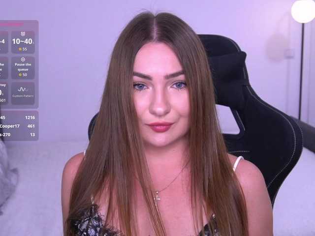 kriss-kisa live cam on BongaCams