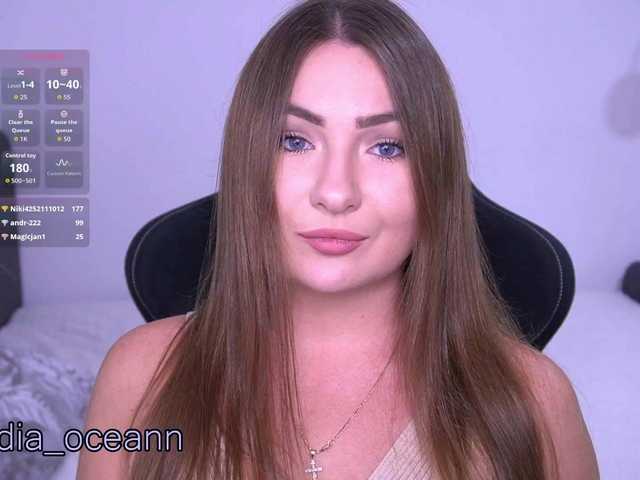kriss-kisa live cam on BongaCams