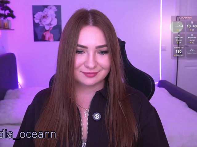 kriss-kisa live cam on BongaCams