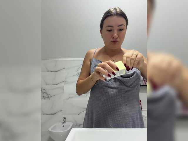 kriss-kisa live cam on BongaCams