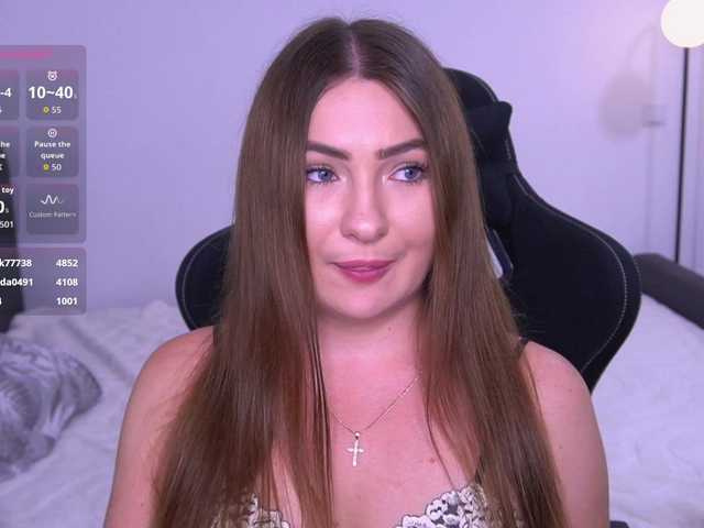 kriss-kisa live cam on BongaCams