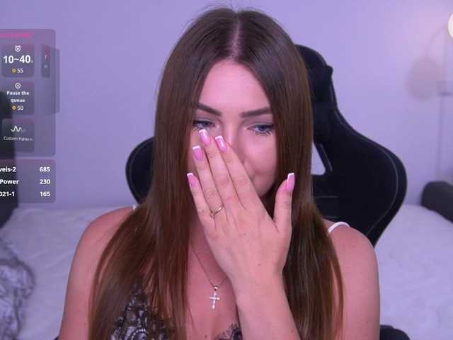 kriss-kisa live cam on BongaCams