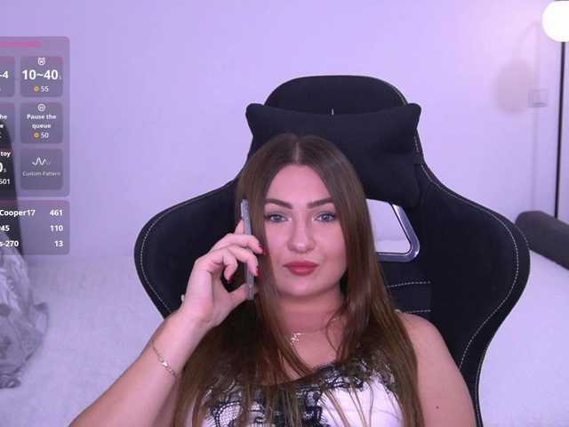 kriss-kisa live cam on BongaCams