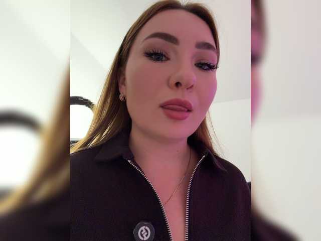 kriss-kisa live cam on BongaCams