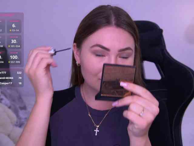 kriss-kisa Sex Cam Show