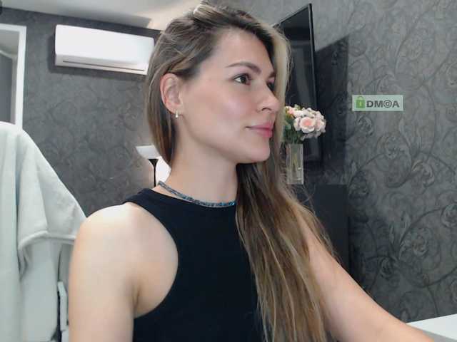 lunnayaprizma live cam on BongaCams