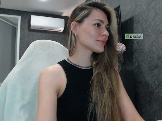 lunnayaprizma live cam on BongaCams