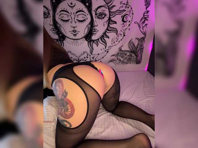 Villanelle live cam on BongaCams