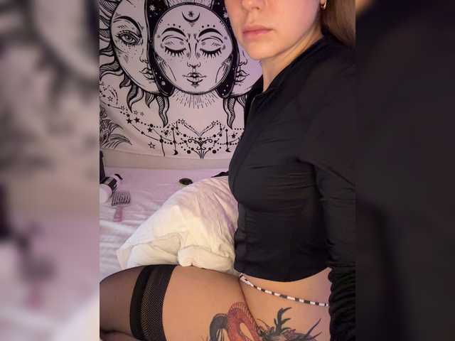 Villanelle live cam on UnifiedCams