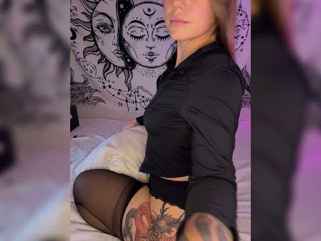 Villanelle live cam on BongaCams
