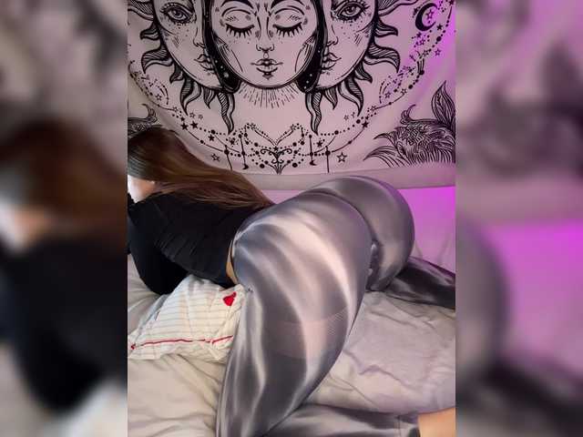 Villanelle — live female cam
