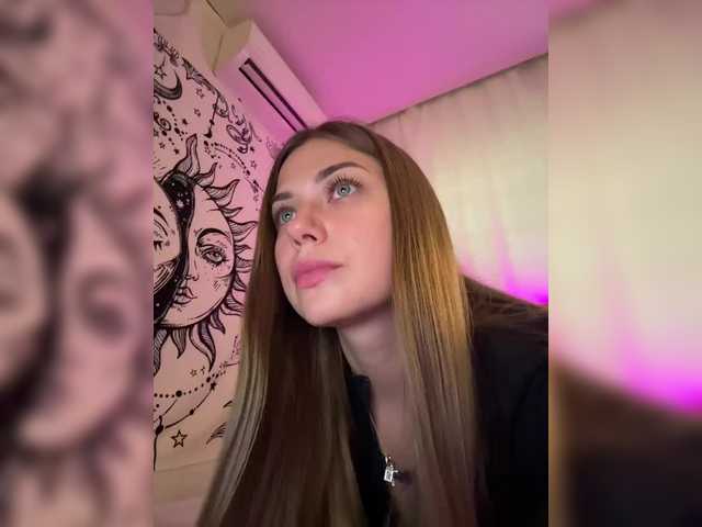 Villanelle live cam on BongaCams