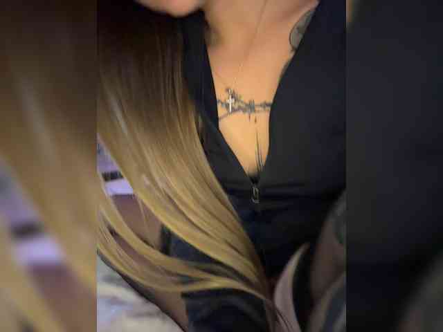 Villanelle webcam