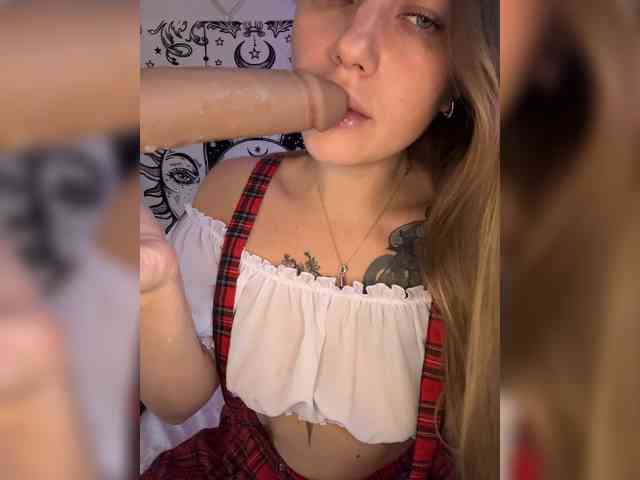 Villanelle Sex Cam Show