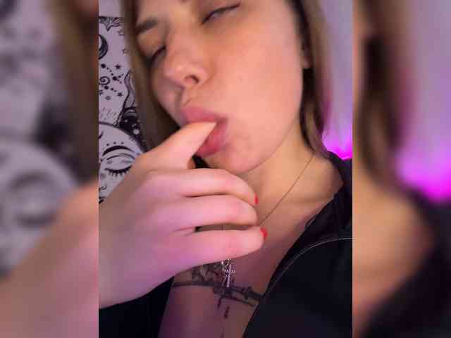 Villanelle webcam