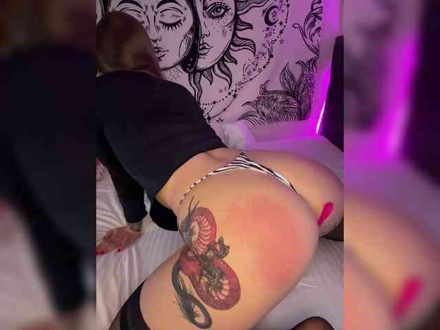 Villanelle Sex Cam Show