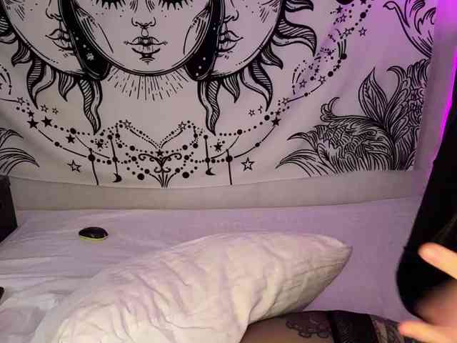 Villanelle webcam