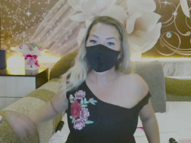 Kimmmmis live cam on BongaCams