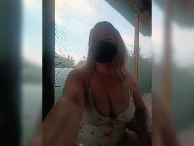 Kimmmmis live cam on BongaCams