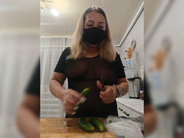Kimmmmis live webcam show