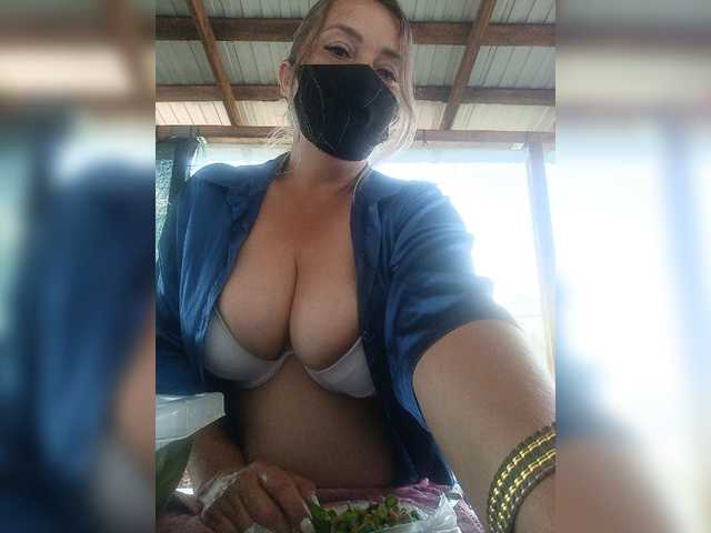 Kimmmmis live cam on BongaCams