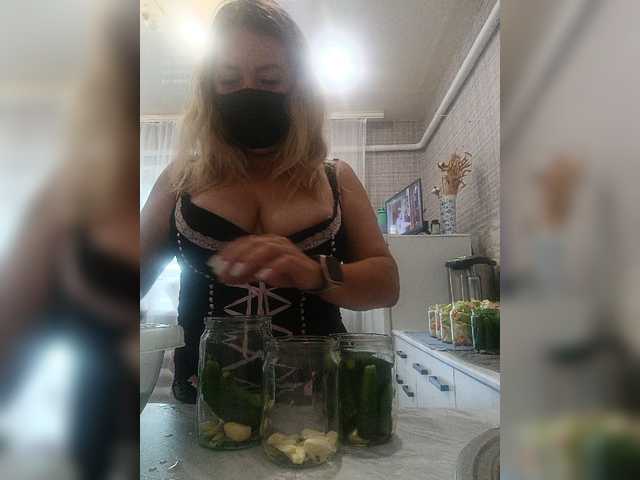 Kimmmmis live webcam show