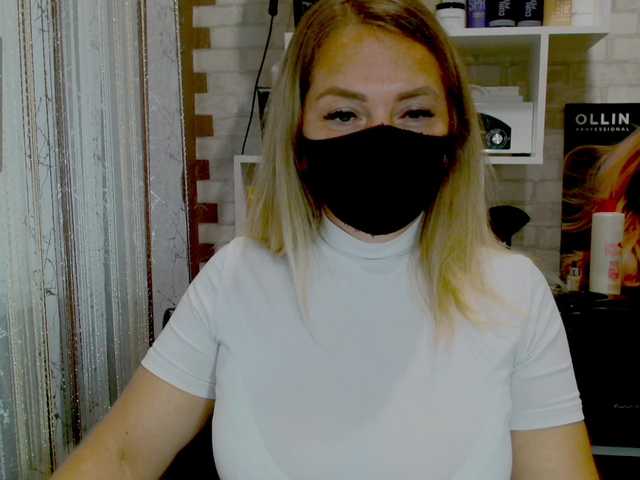 Kimmmmis live cam on BongaCams