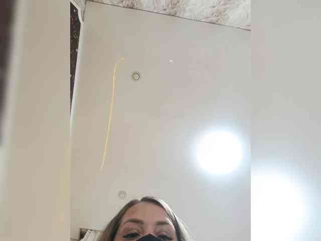 Модель: Kimmmmis