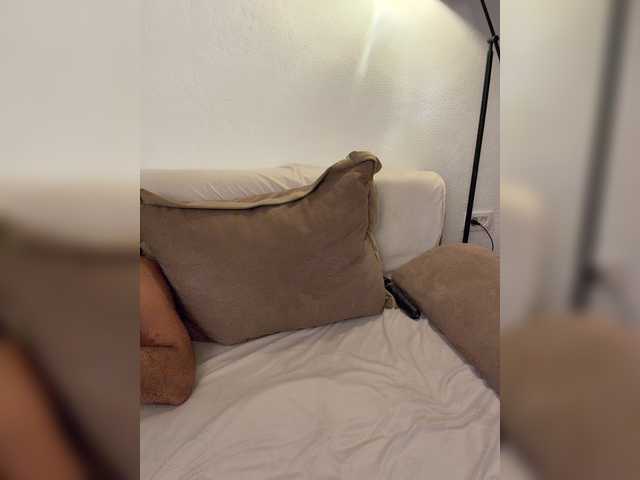 Honeycouple live cam on BongaCams