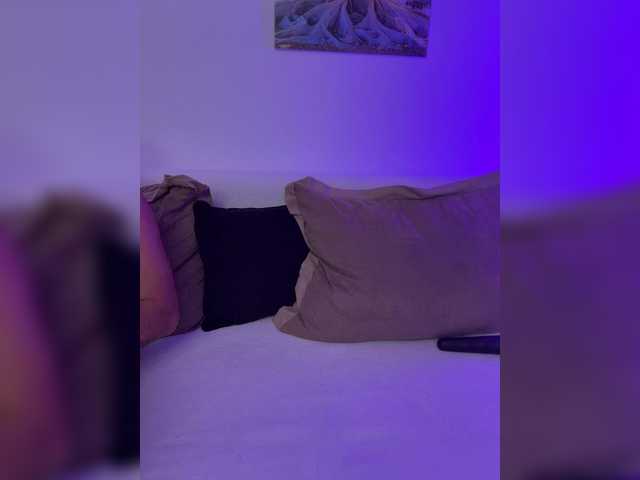 Honeycouple live cam on BongaCams