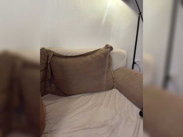 Honeycouple live cam on BongaCams