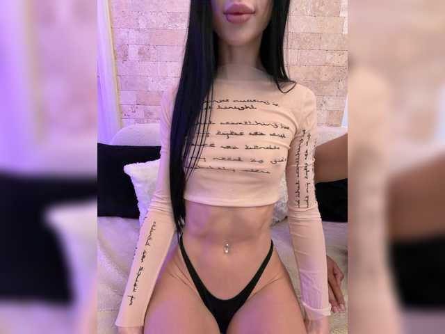 Honeycouple's BongaCams show and profile