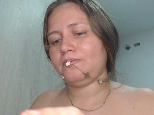 fisting-roxy