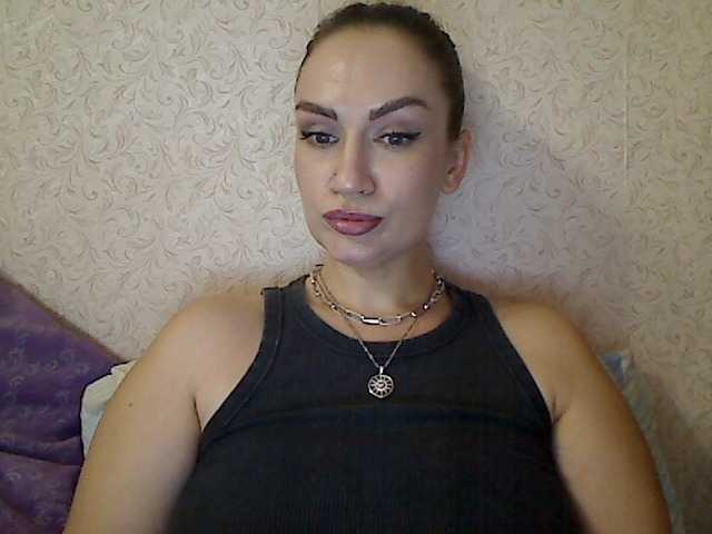 SerafimaArt live cam on BongaCams
