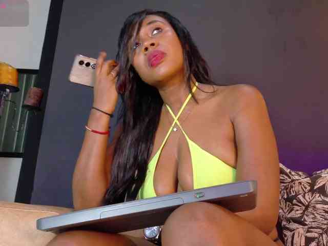 sofia-ebony webcam