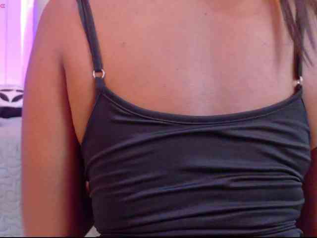 sofia-ebony webcam